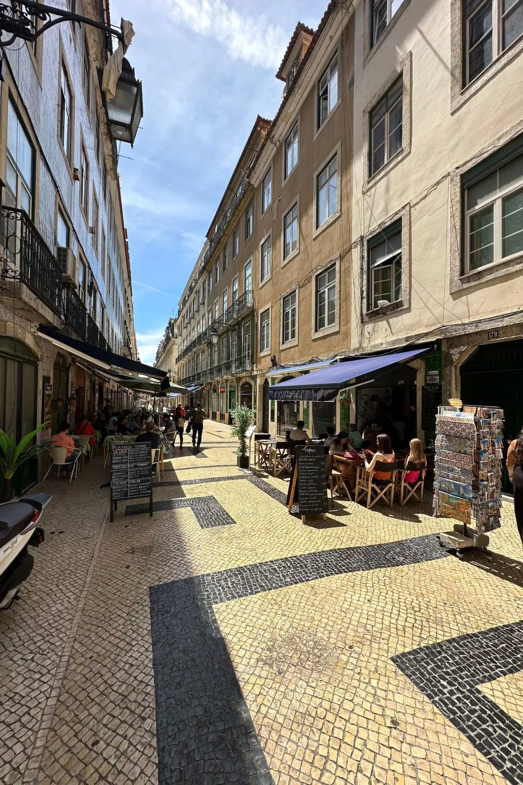 Die Memoiren der traditionellen Künste, Balcony at Downtown - Image-tags.info