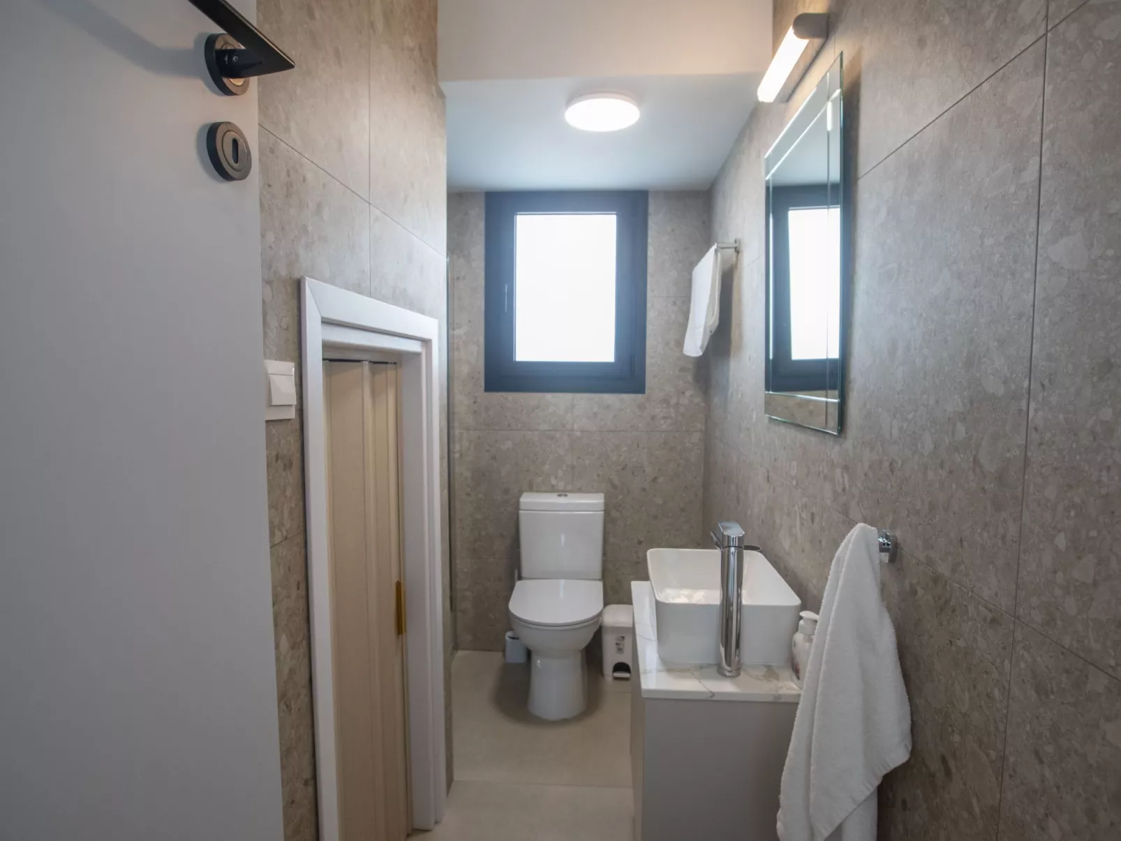 Haus in Paralimni mit Doppelveranda - Image-tags.info