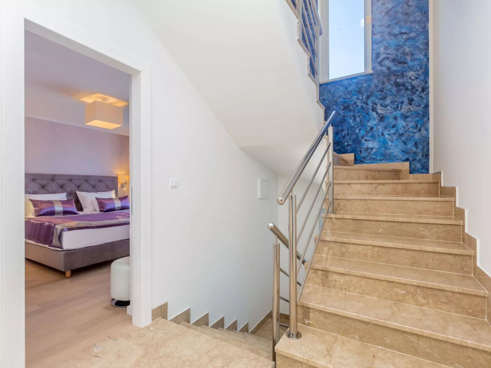 Schöne Villa in einer ruhigen Umgebung mit Pool - Image-tags.info