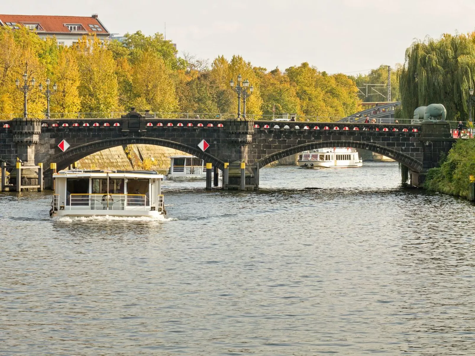 In Berliner Innenstadt, Siegessäule-Nähe - Buiten