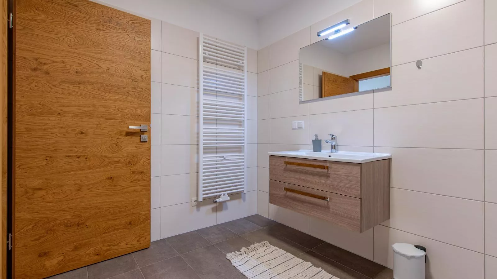 Mountain Apartment - Badkamer