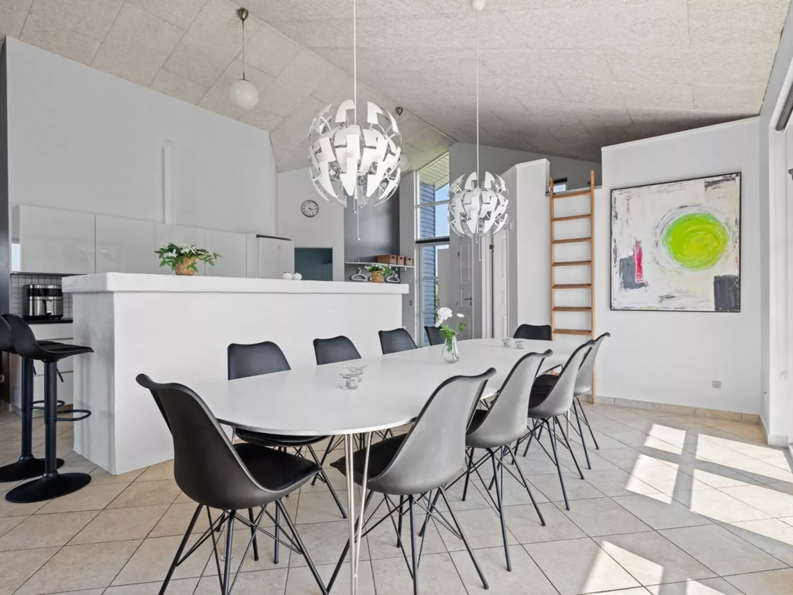 "Mildred" - 400m from the sea - Binnen