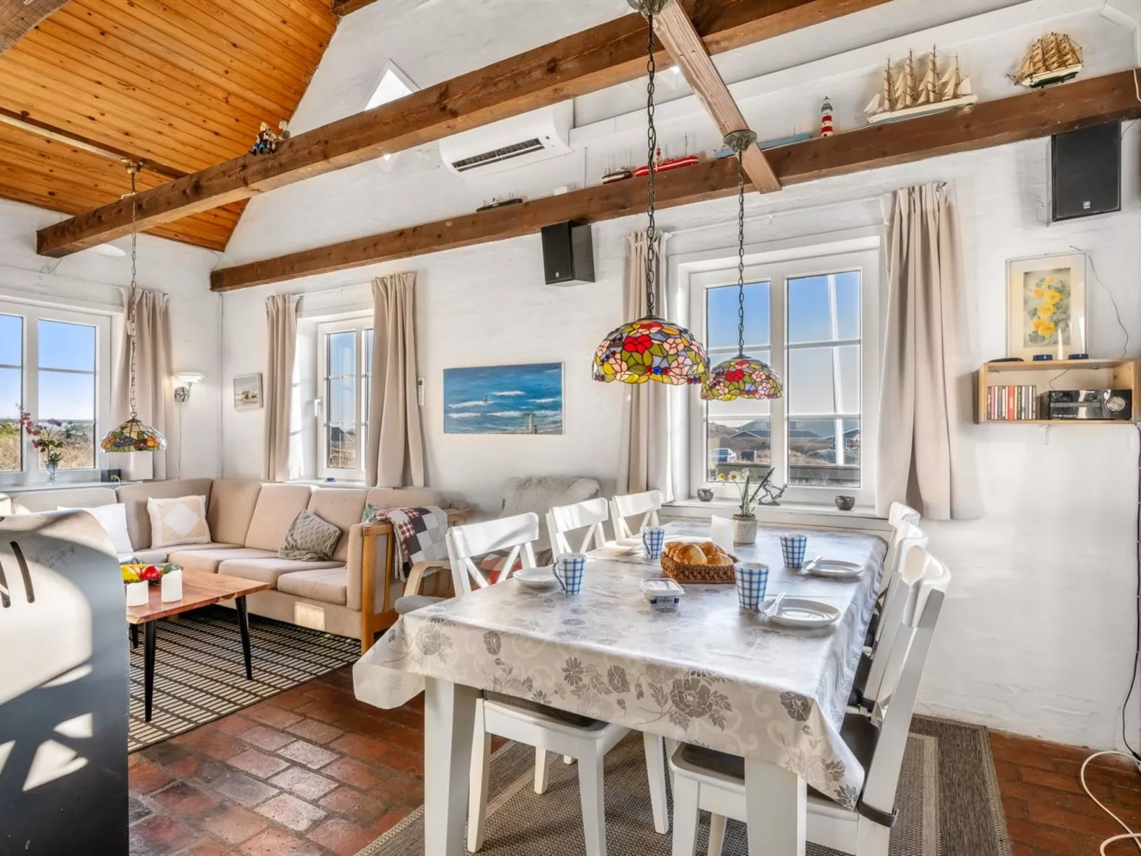 "Trugot" - 450m to the fjord-Binnen