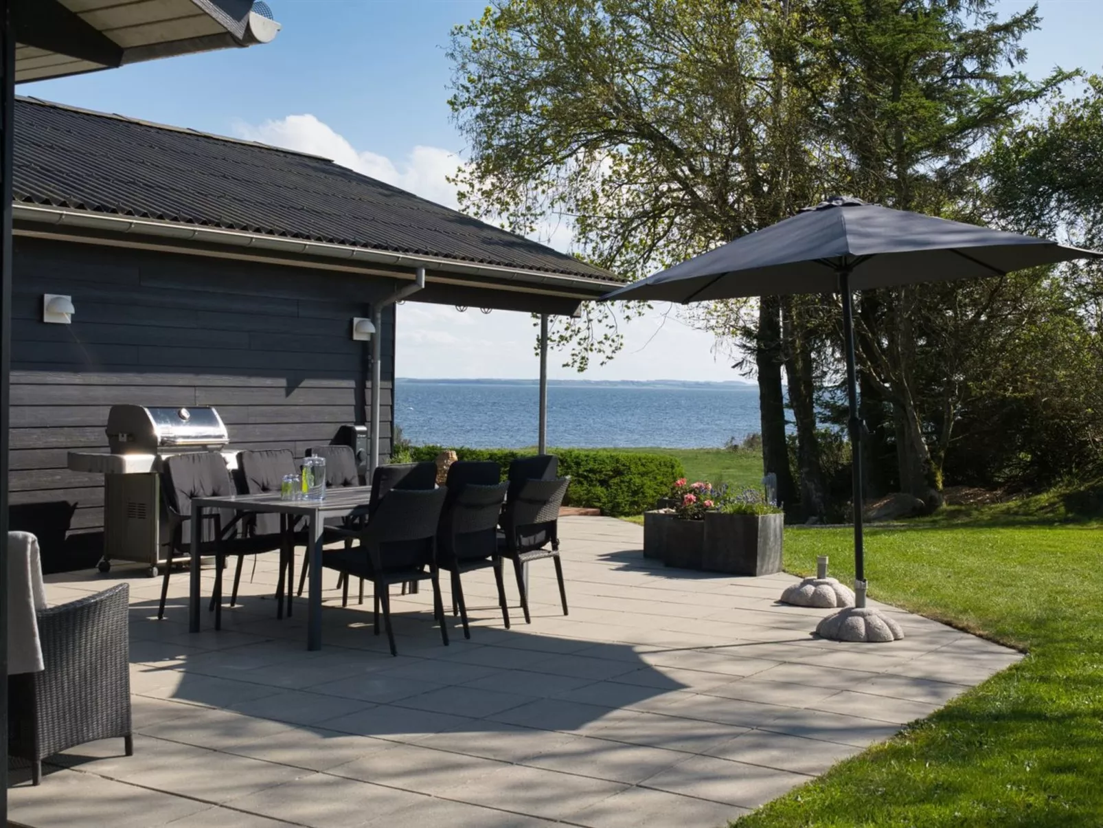 "Elissa" - 50m to the fjord-Buiten