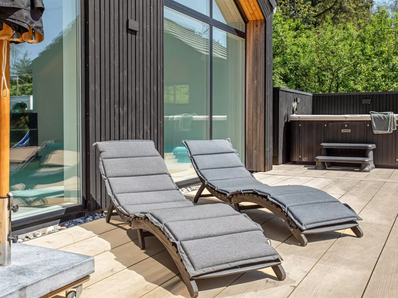 "Menja" - 1.4km from the sea - Buiten