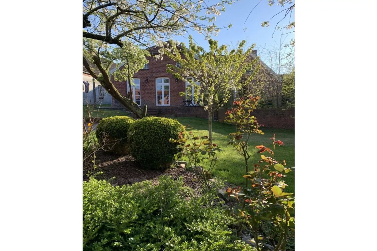 394110 - Buitenkant zomer