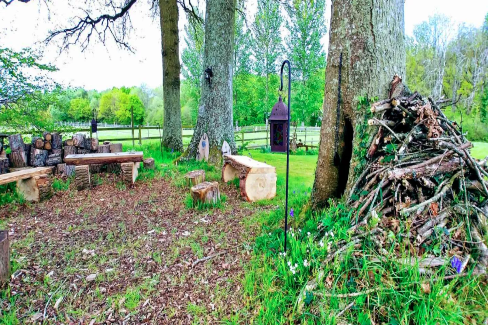 Shepherd's Hut at Hilltop Farm-Buitenlucht