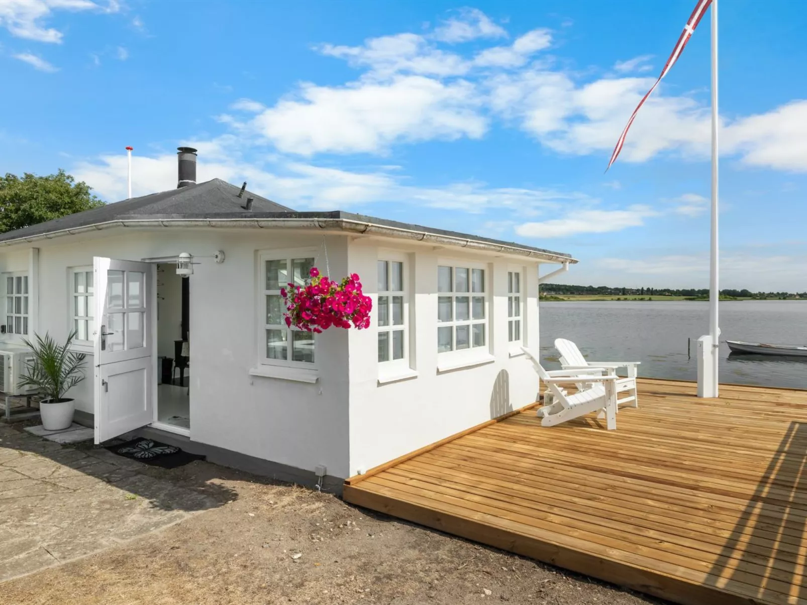 "Jorek" - 10m to the fjord - Buiten