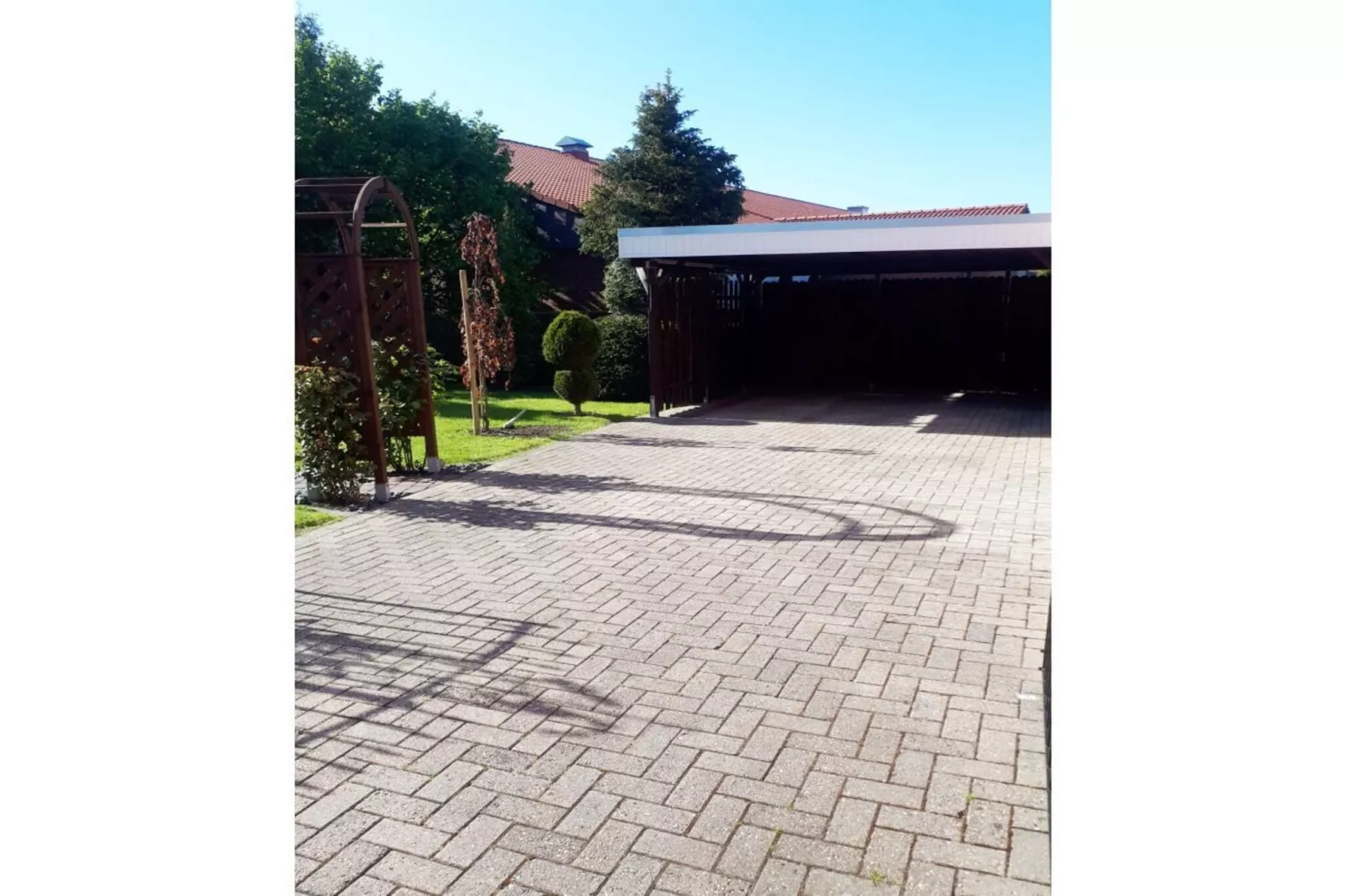 341522-Buitenkant zomer