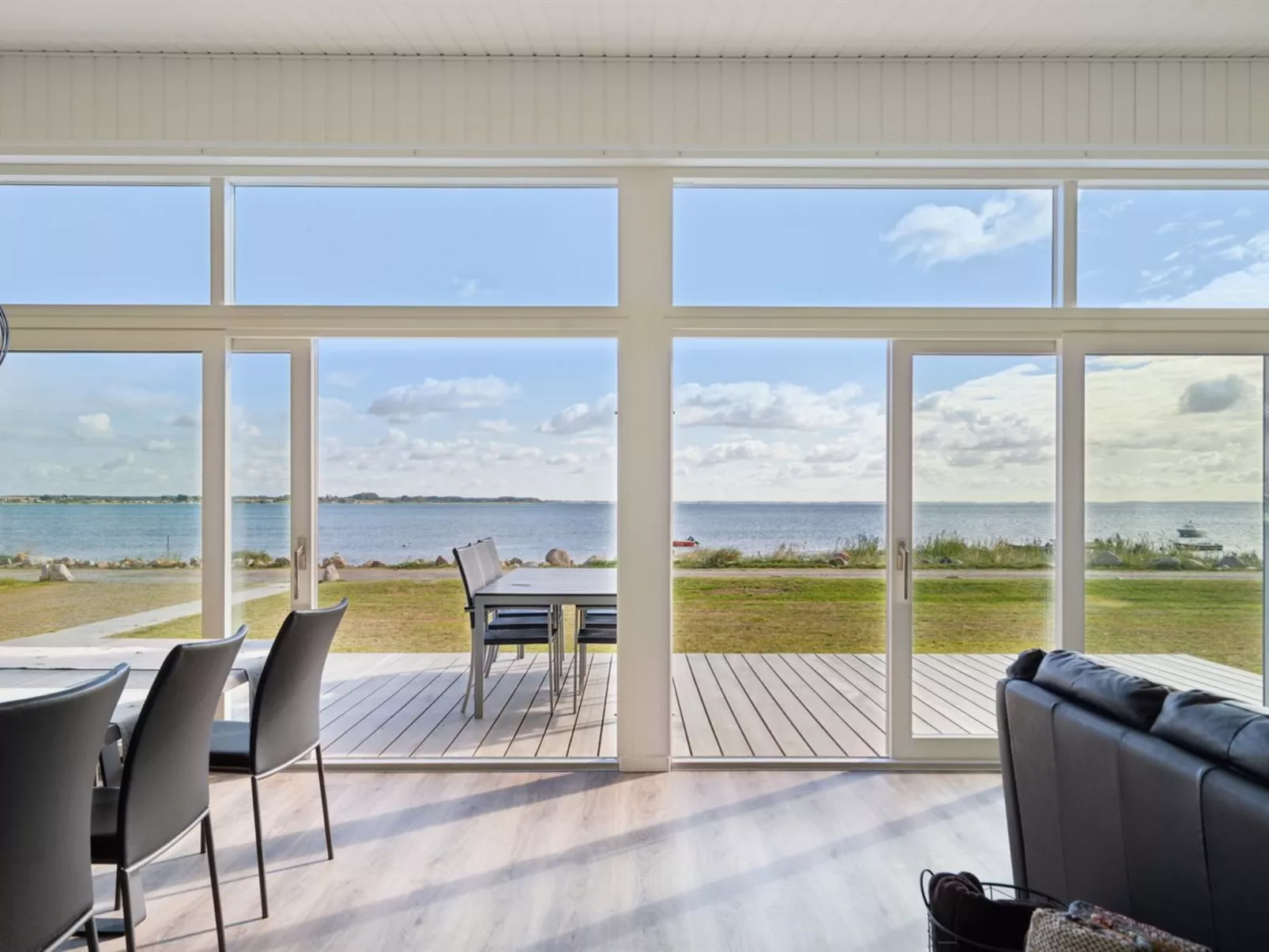 "Eljas" - 10m from the sea-Buiten