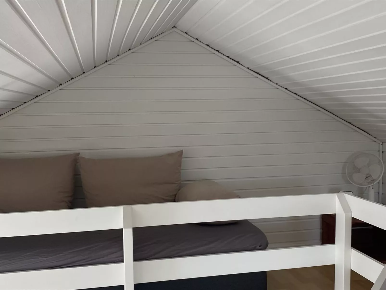 "Gudmar" - 75m from the sea-Binnen