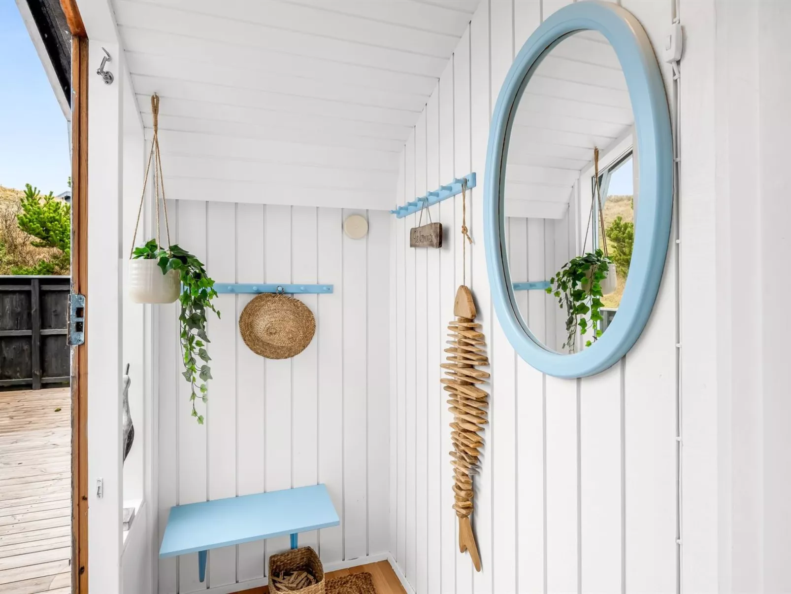 "Hanne" - 750m from the sea-Binnen