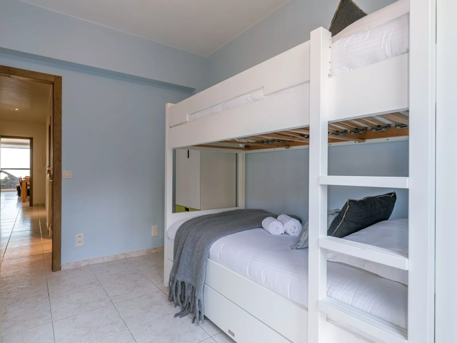 Trondjhem with seaview - Binnen