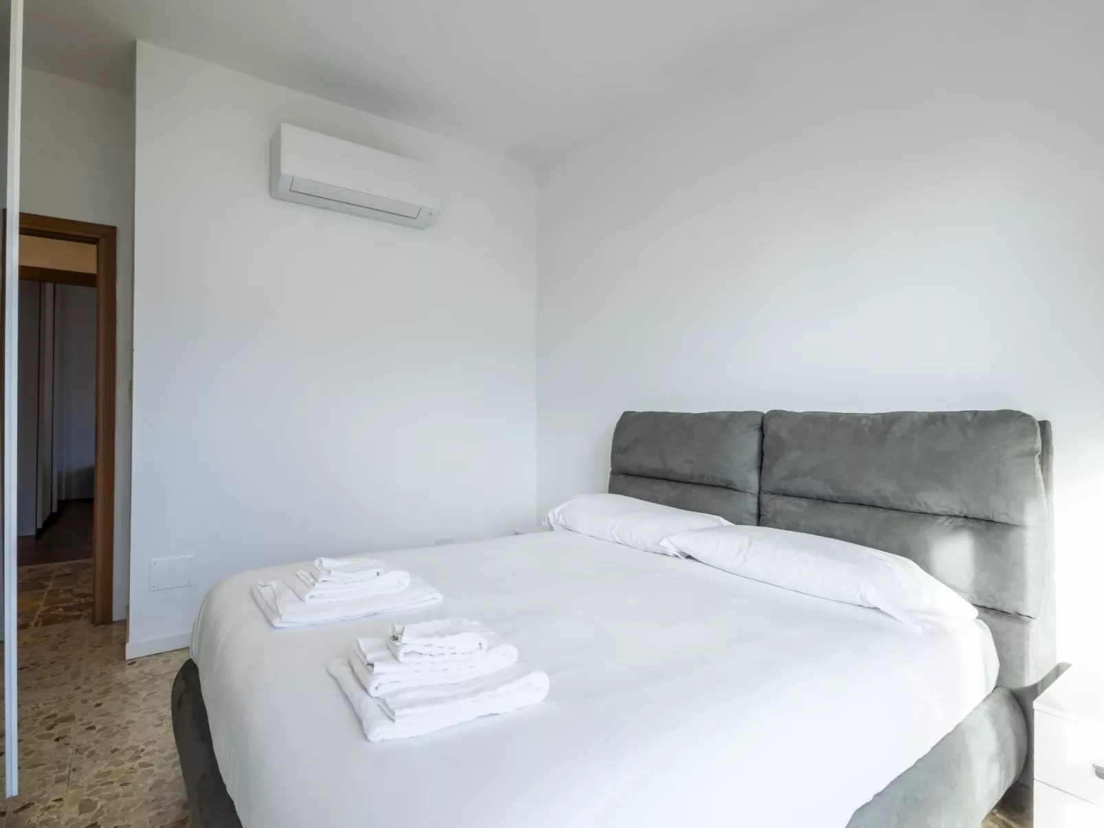 Lovere Balcony View - Binnen