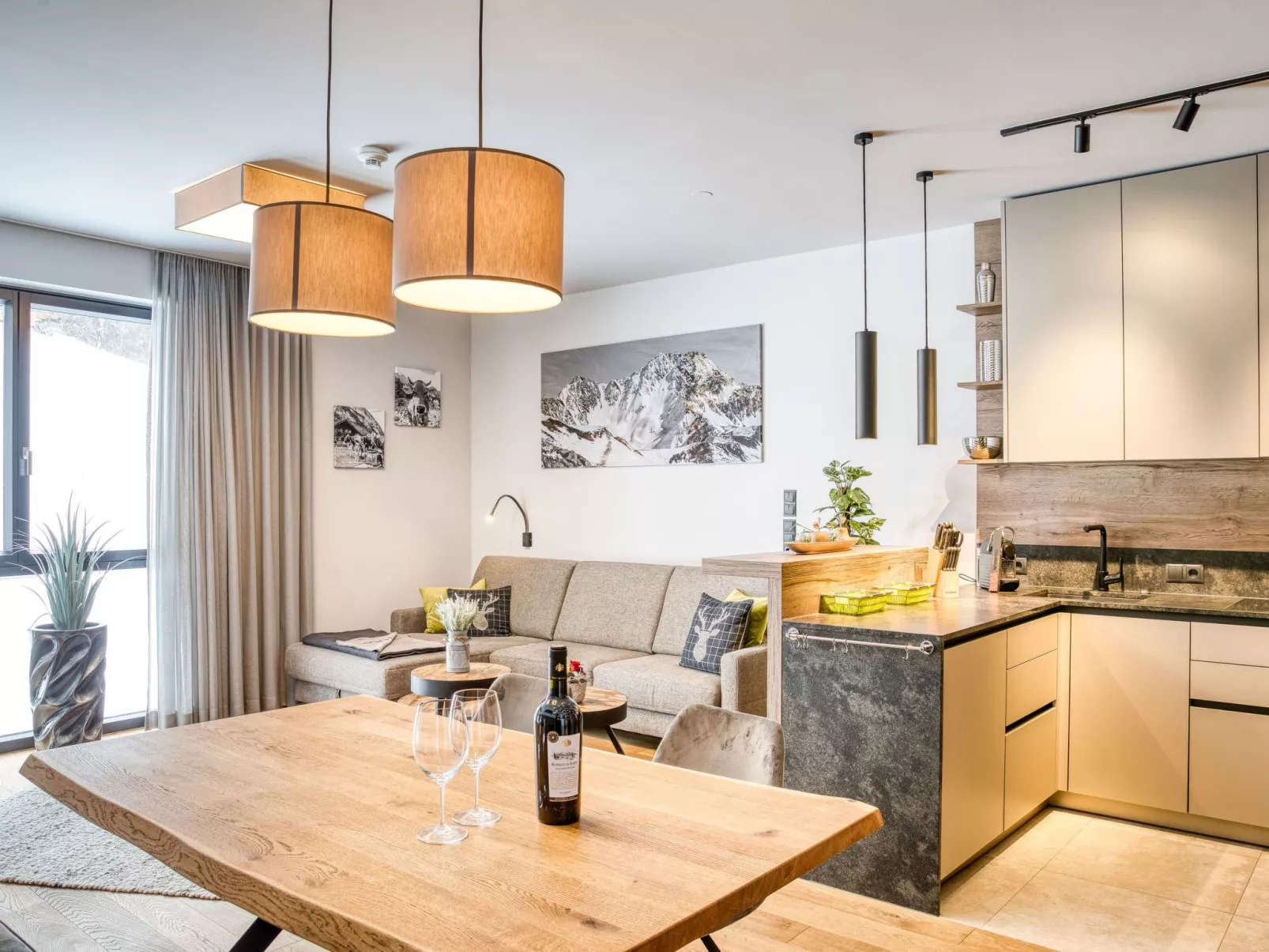 Exklusiv und elegantes Apartment in der Residenz - Image-tags.info