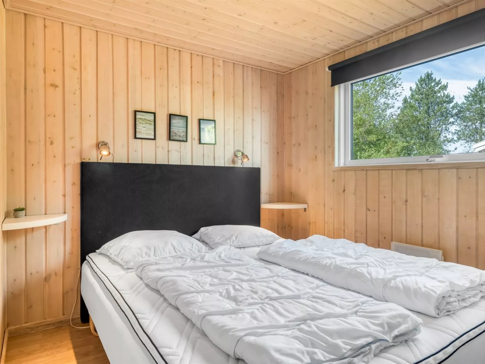 "Alisa" - 1.9km from the sea - Binnen