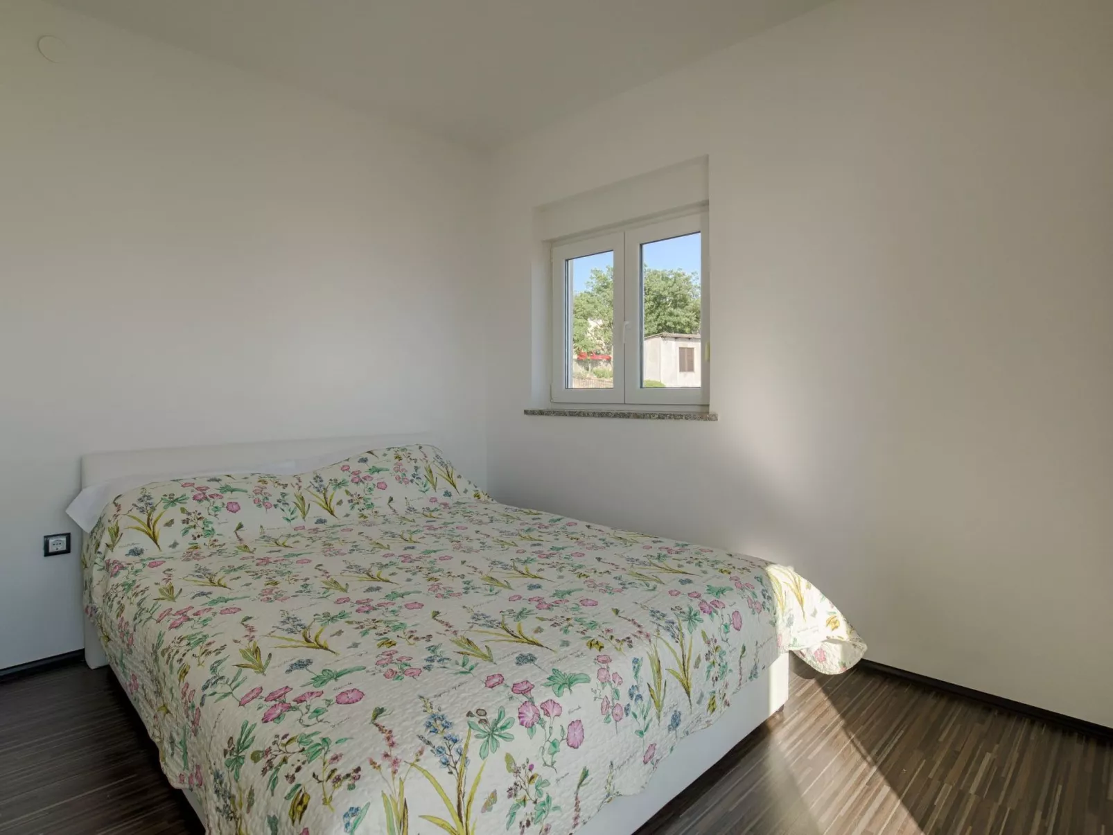 Villa mit Pool und schönem Meerblick - Image-tags.info