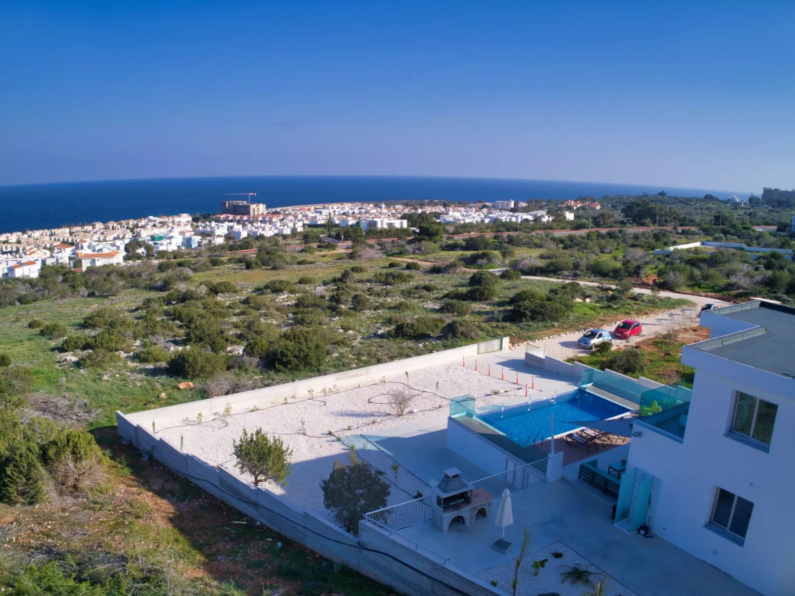 Private Villa mit 4 Schlafzimmern, Pool und Meerblick - Image-tags.info