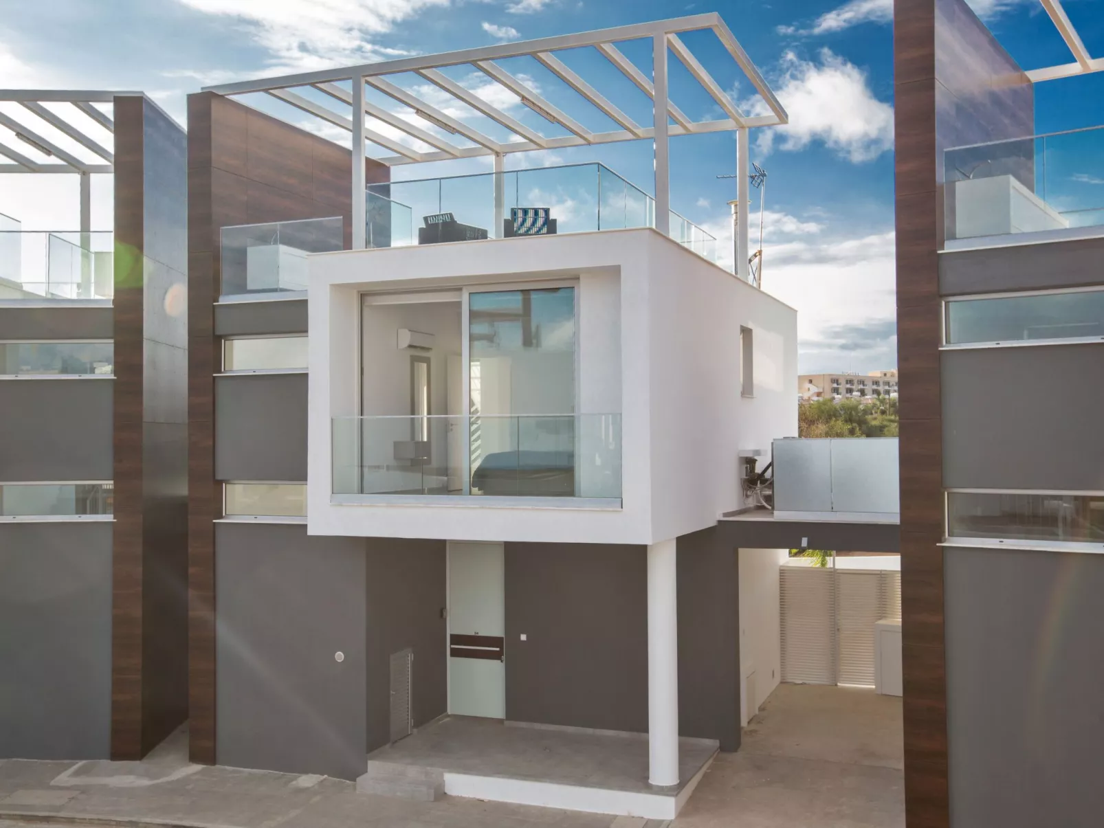 2-Schlafzimmer-Villa mit Pool, Dachgarten, Meerblick - Image-tags.info