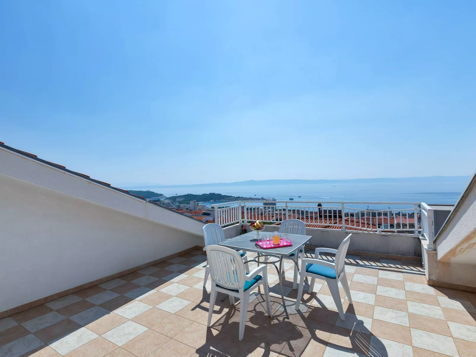 Vele Duplex-Wohnung mit Terrassen und Meerblick - Image-tags.info