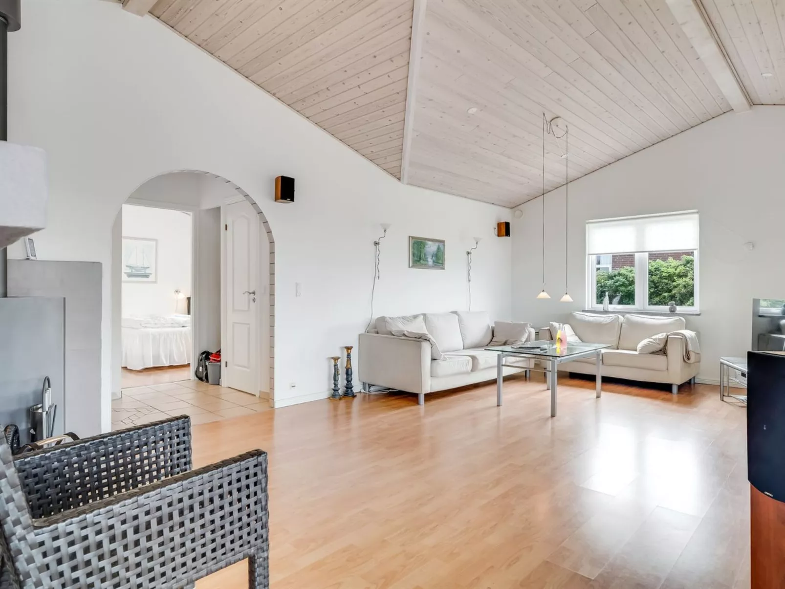 "Elnur" - 200m to the fjord - Binnen