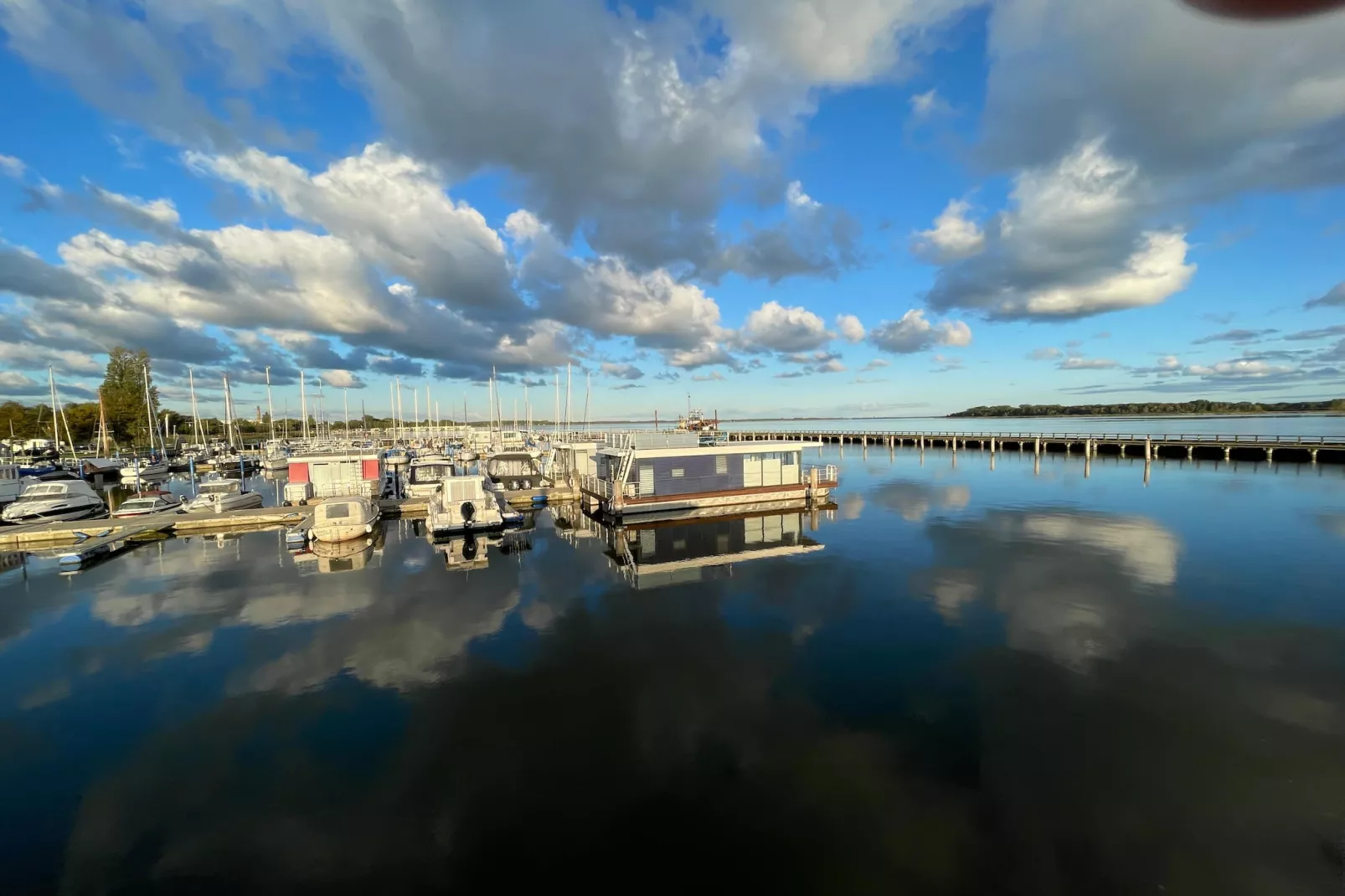 Floating House Charlotte - Gebieden zomer 1km