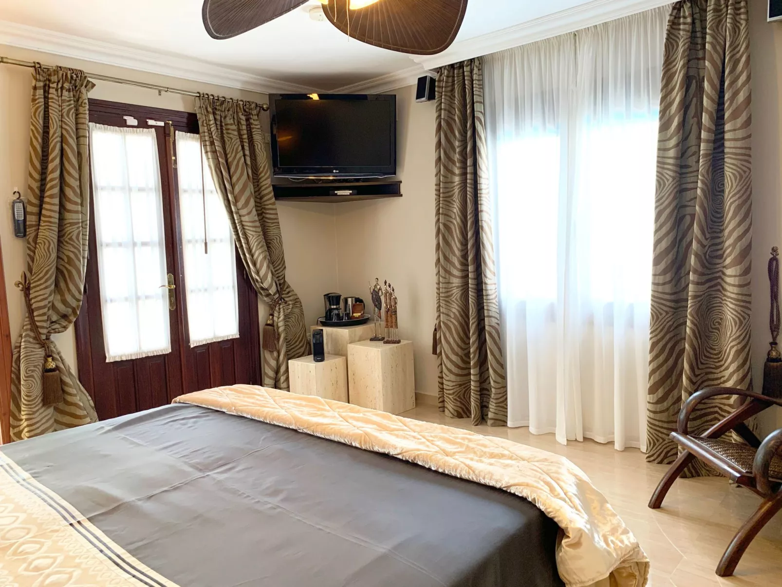 In der Nähe des Strandes, beheiztes Schwimmbad, Spielraum, Spielzimmer, etc - Binnen