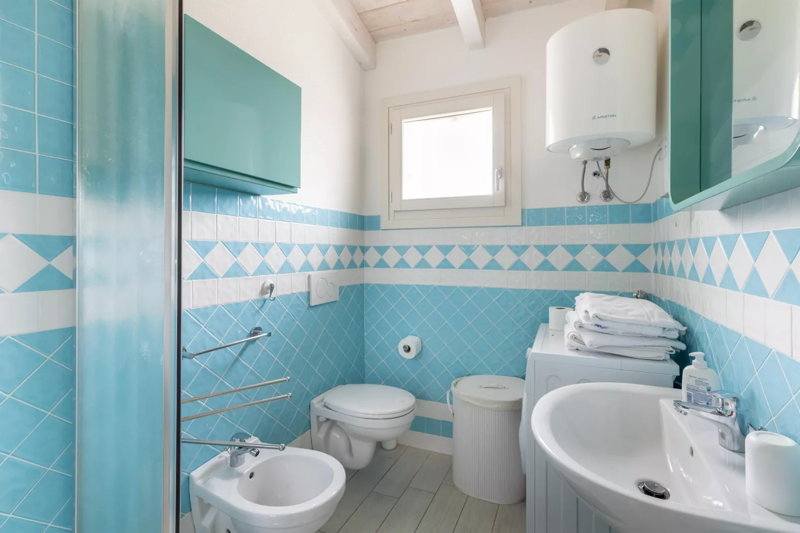 ATTICO BADESI CON PISCINA - Badkamer