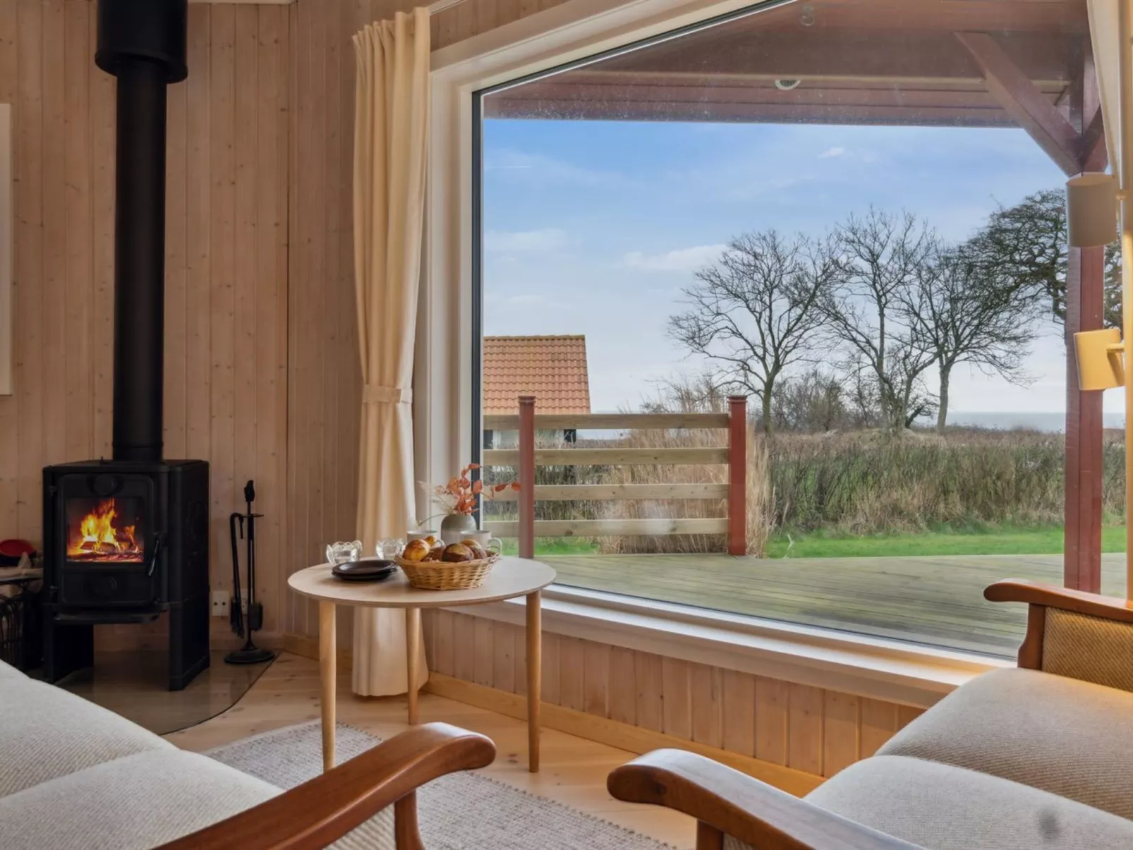 "Marlies" - 300m from the sea - Binnen