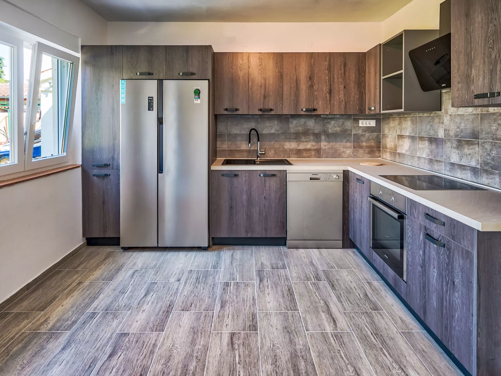 Villa mit Garten, Grill und Terrasse - Binnen