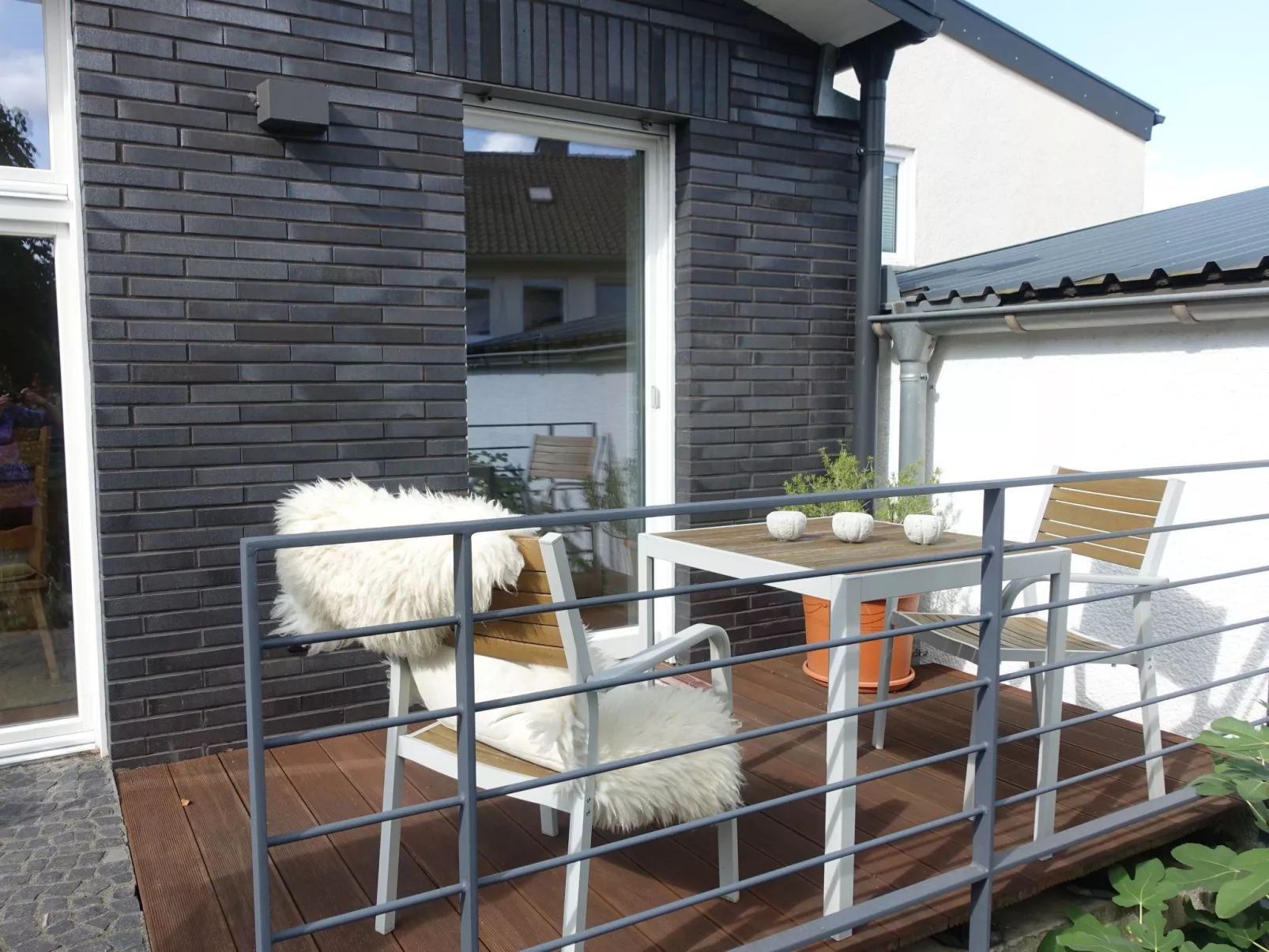 EifeLeben mit wunderschönem Garten-Buiten