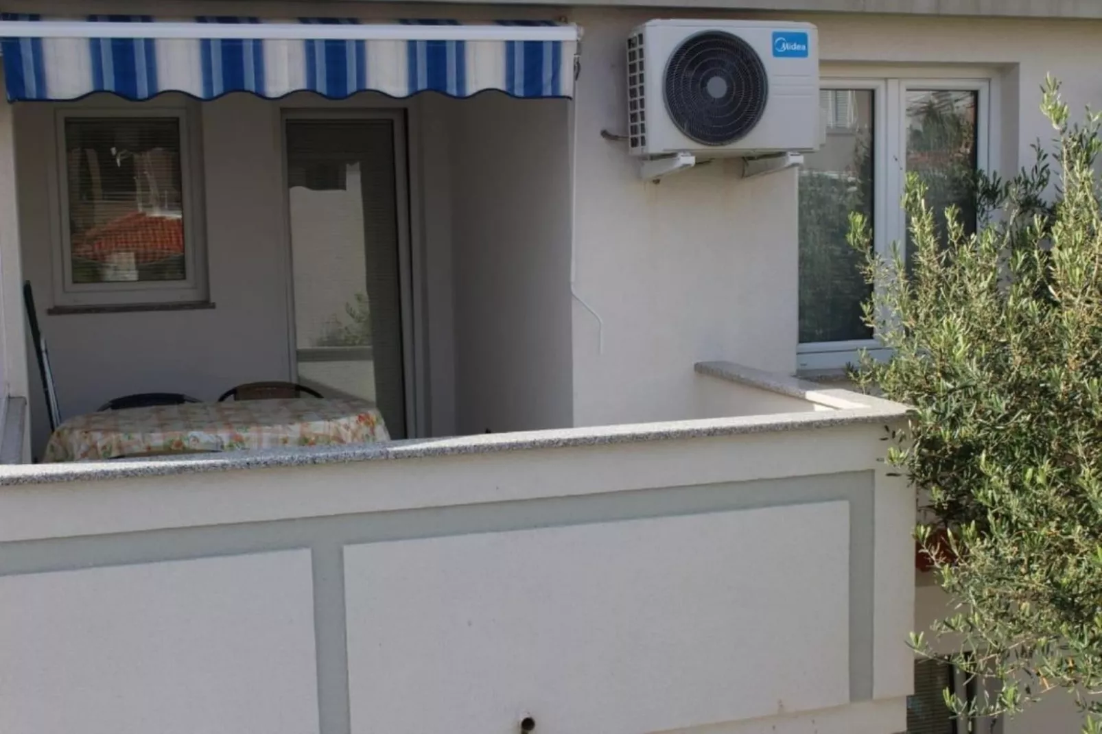 Sv Marija I-Ferienwohnung 2 - Typ 2plus2 - Terrasbalkon