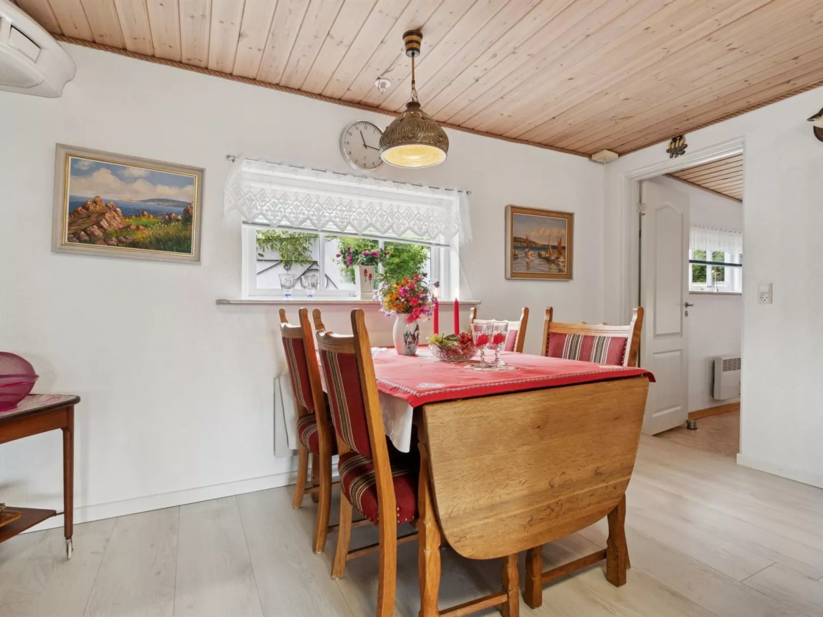 "Gottfrida" - 50m from the sea - Binnen