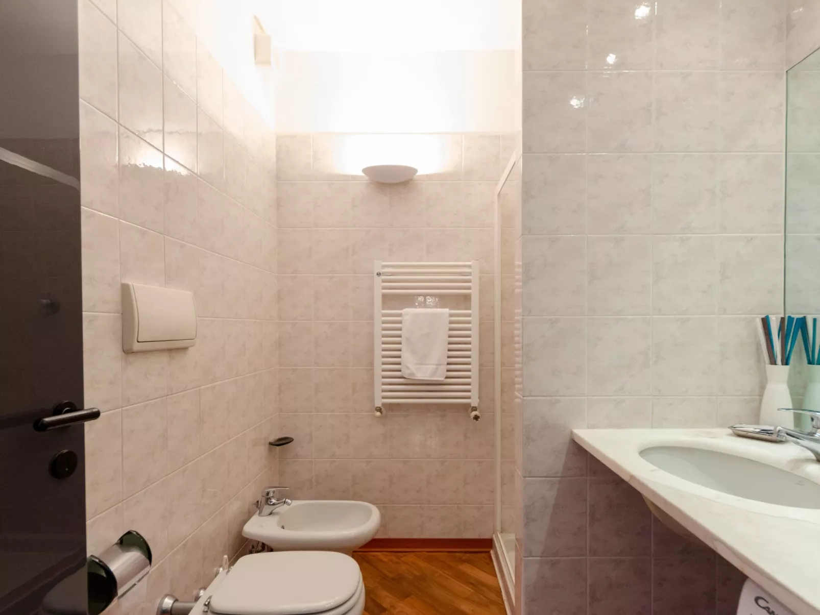 Dock of the Bay Genova, 2b 1b, 2 garage e balcone - Image-tags.info