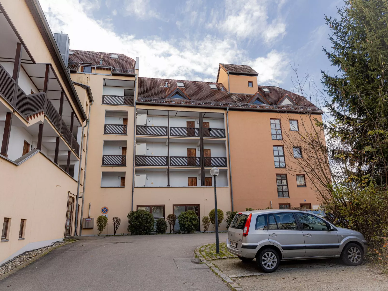 Come4Stay Passau - modern - Parkplatz - Image-tags.info