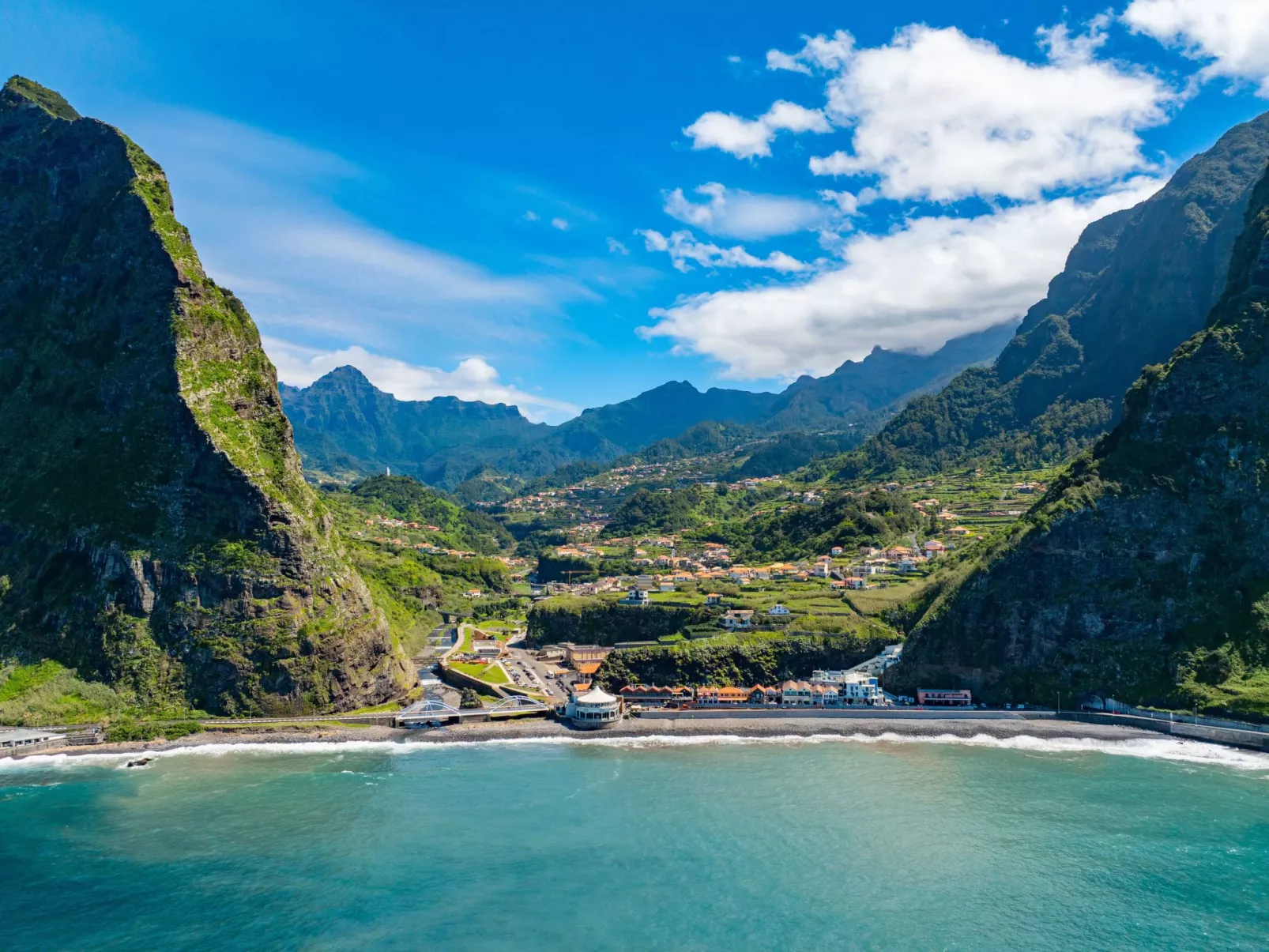 Modernes Studio, Terrasse mit Meerblick und Zugang zur Brandung-Image-tags.info