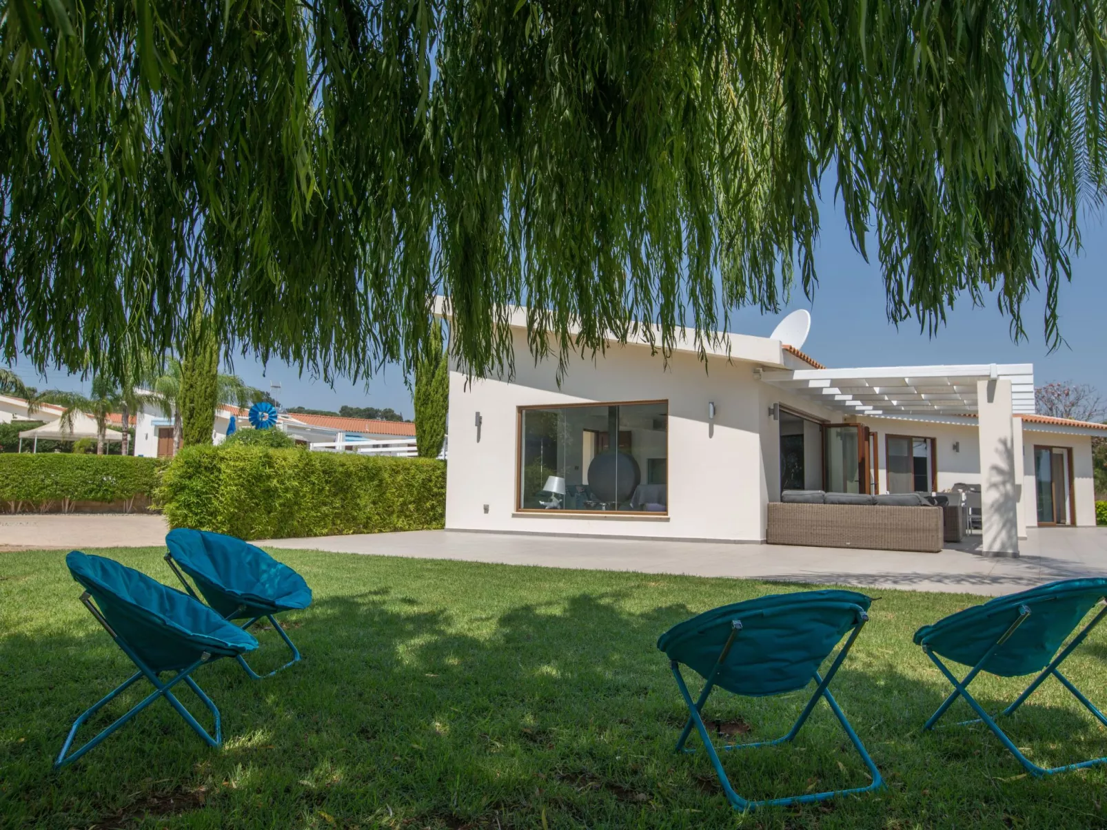 4-Schlafzimmer-Villa mit Pool im Zentrum von Protaras - Image-tags.info