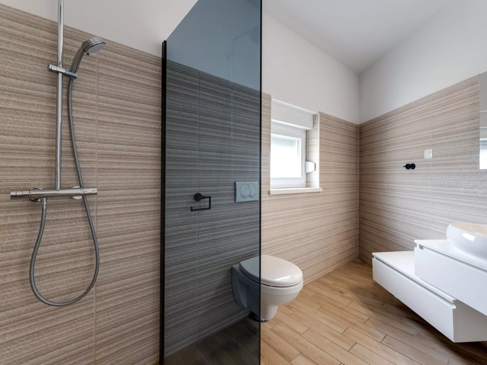 Schöne neue Villa mit Pool in Strandnähe - Image-tags.info