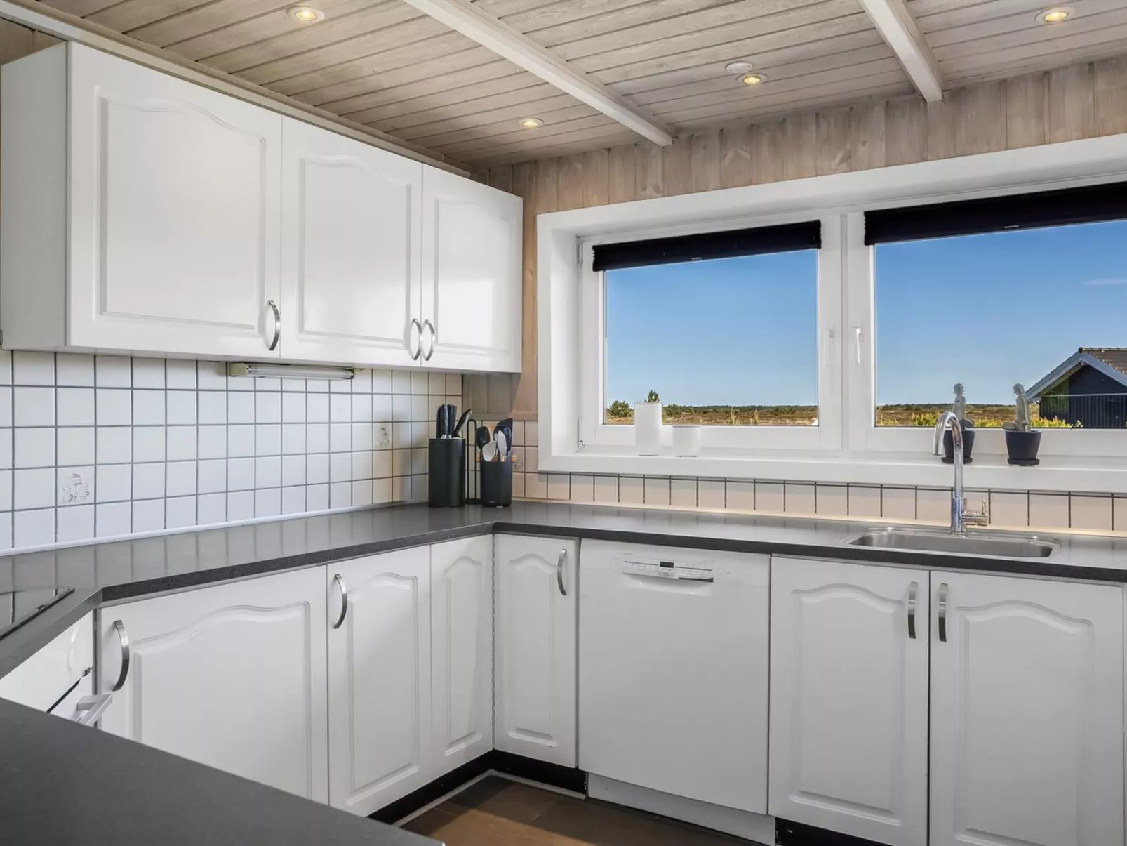 "Atti" - 2.5km from the sea - Binnen