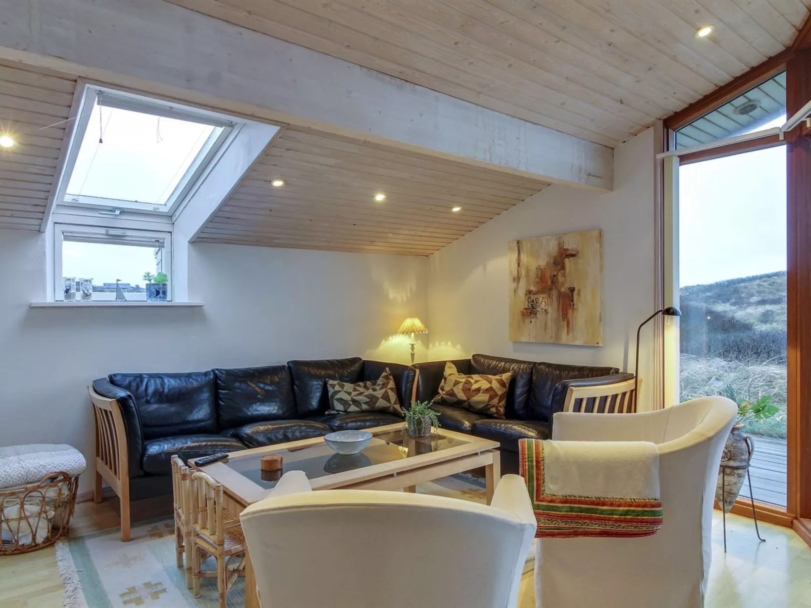 "Essie" - 250m from the sea - Binnen