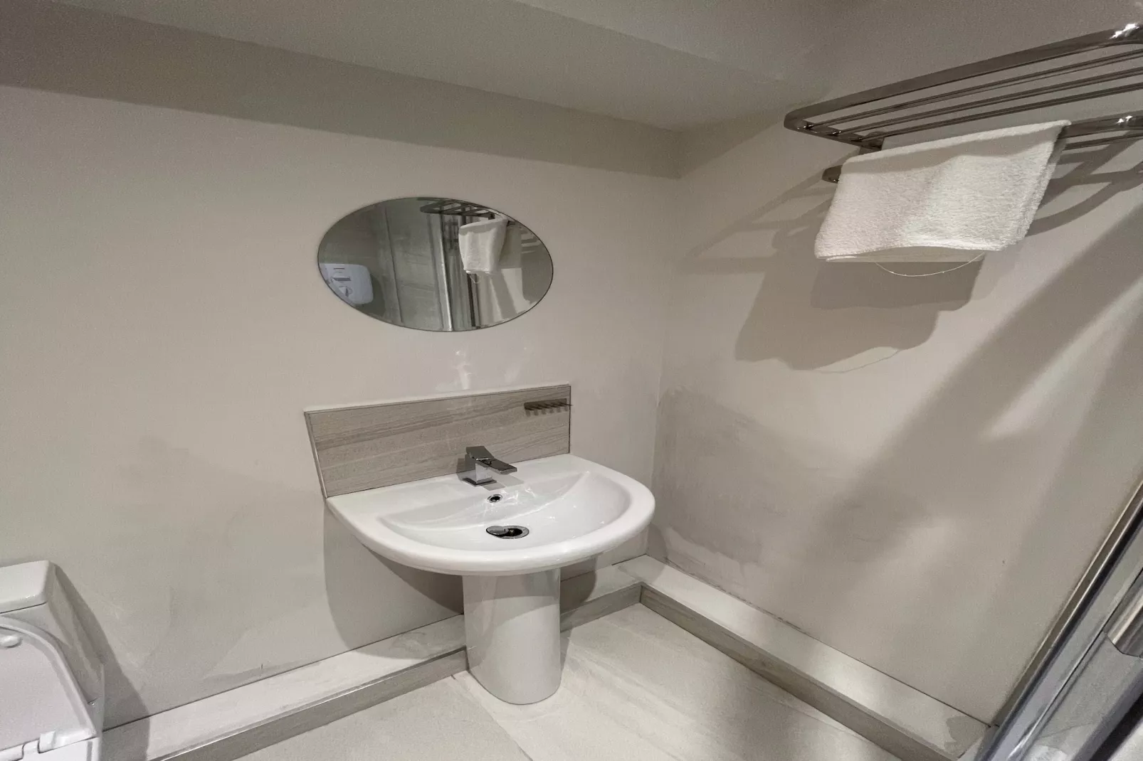 EN_MEH020_Superior Double Studio-Badkamer