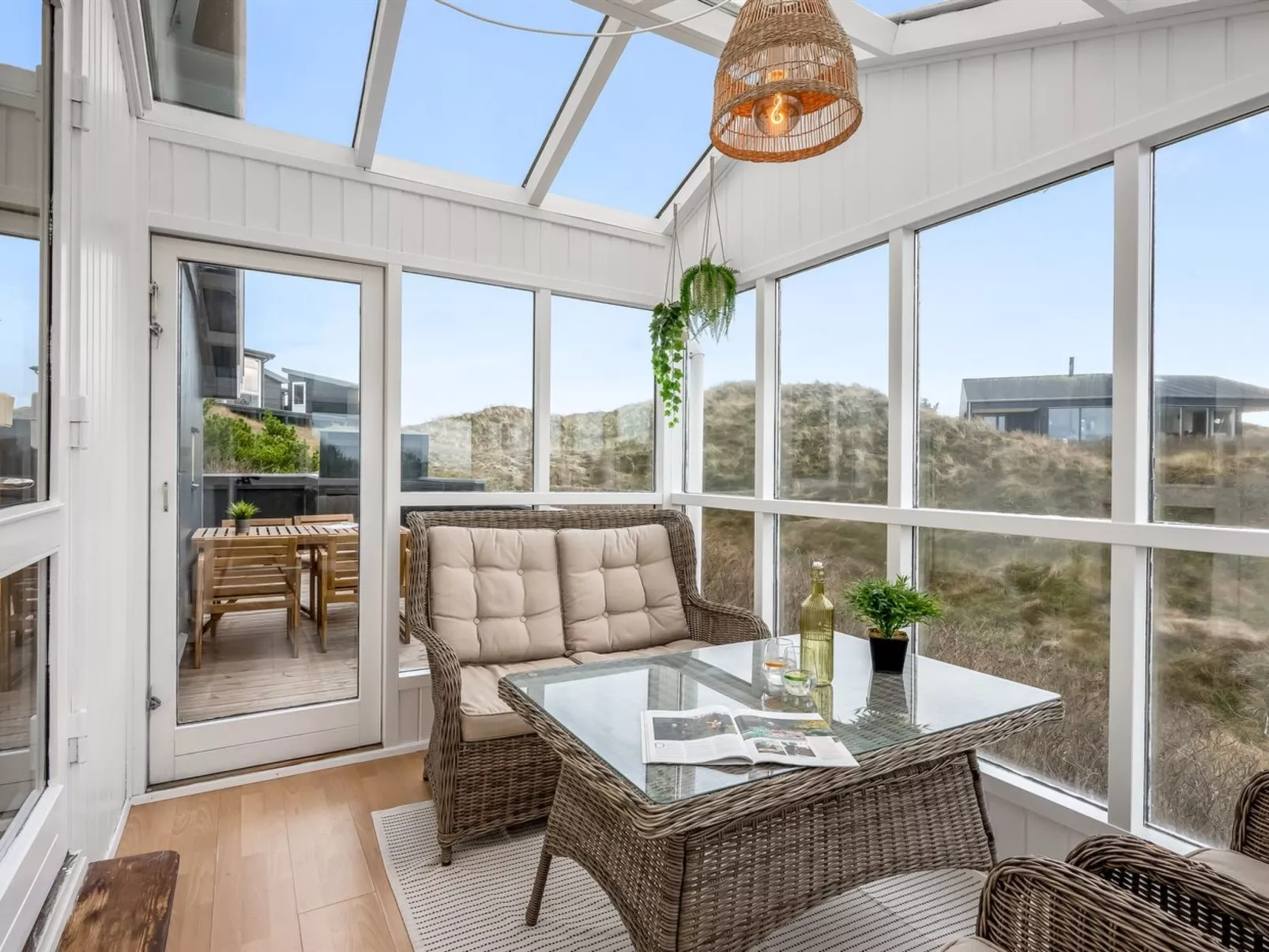 "Hanne" - 750m from the sea-Binnen