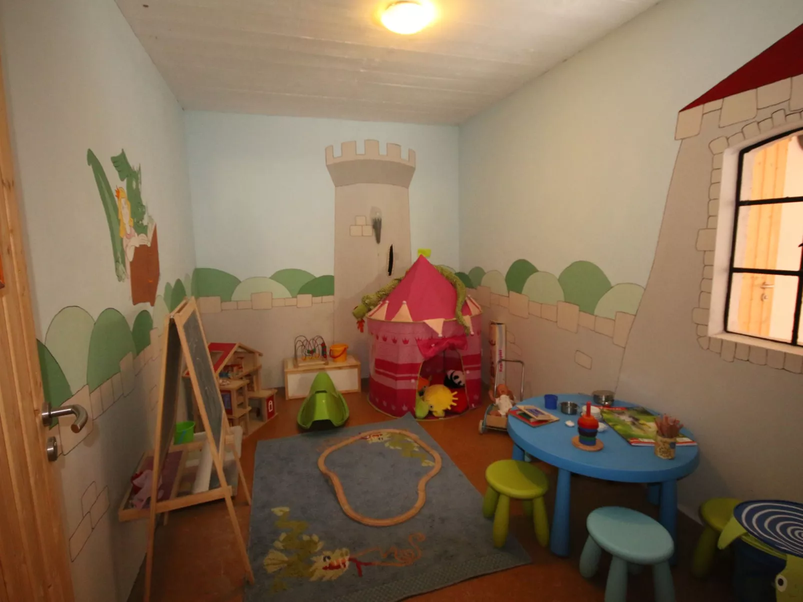 Landgut mit Dachterrasse - Binnen