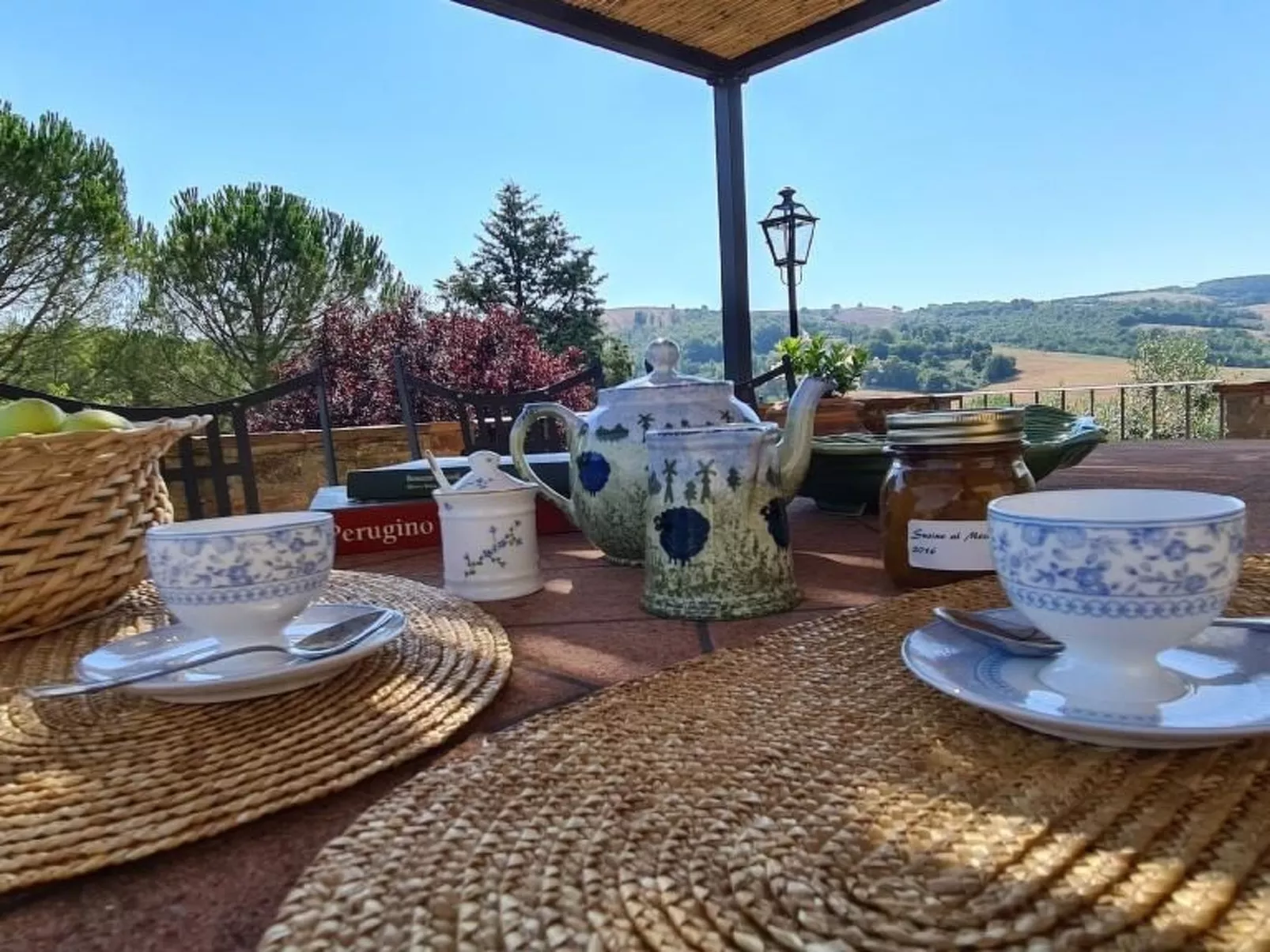 Altes Haus in Rotecastello mit großem Pool - Image-tags.info