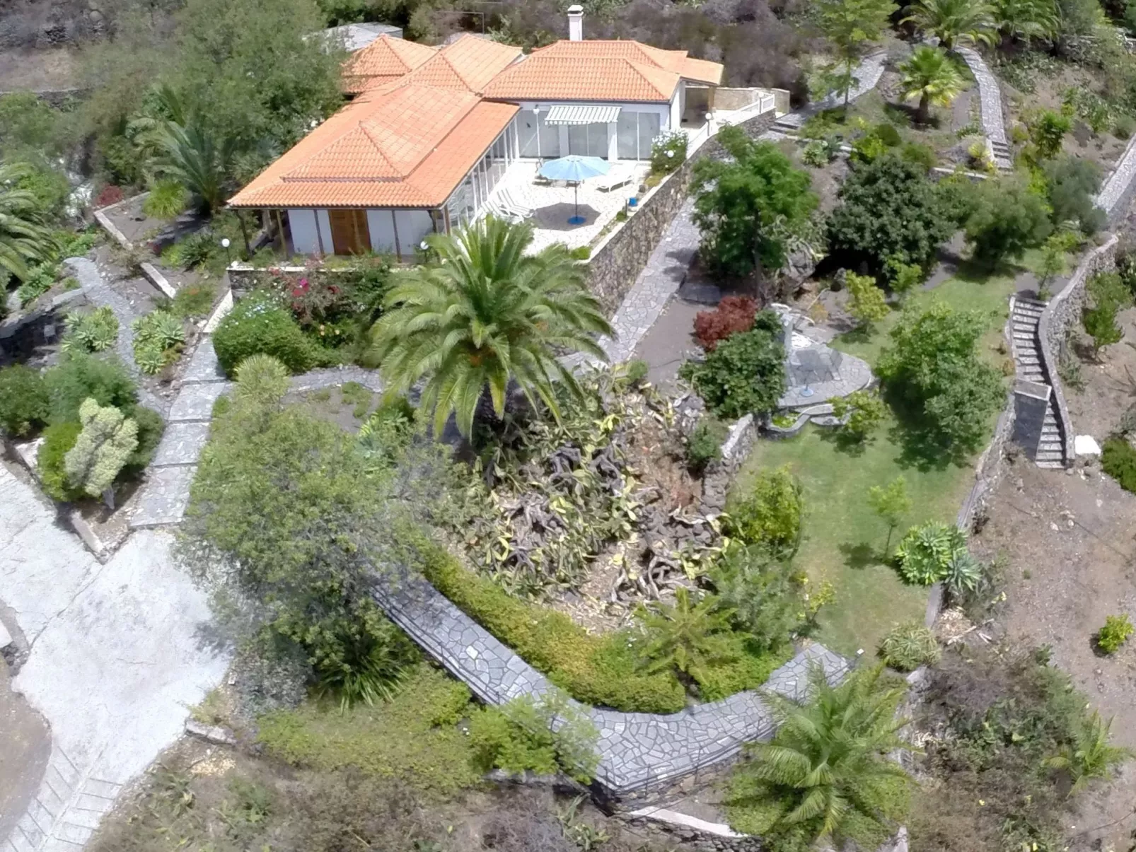 Anspruchsvolle Ferienvilla mit Panoramablick - Image-tags.info