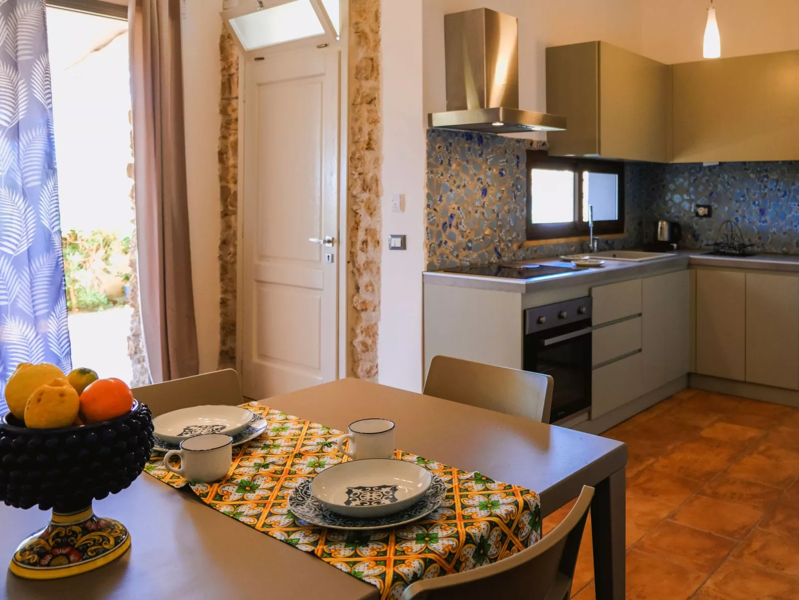 Wohnung GIallo mit Schwimmbad und Meerblick - Image-tags.info