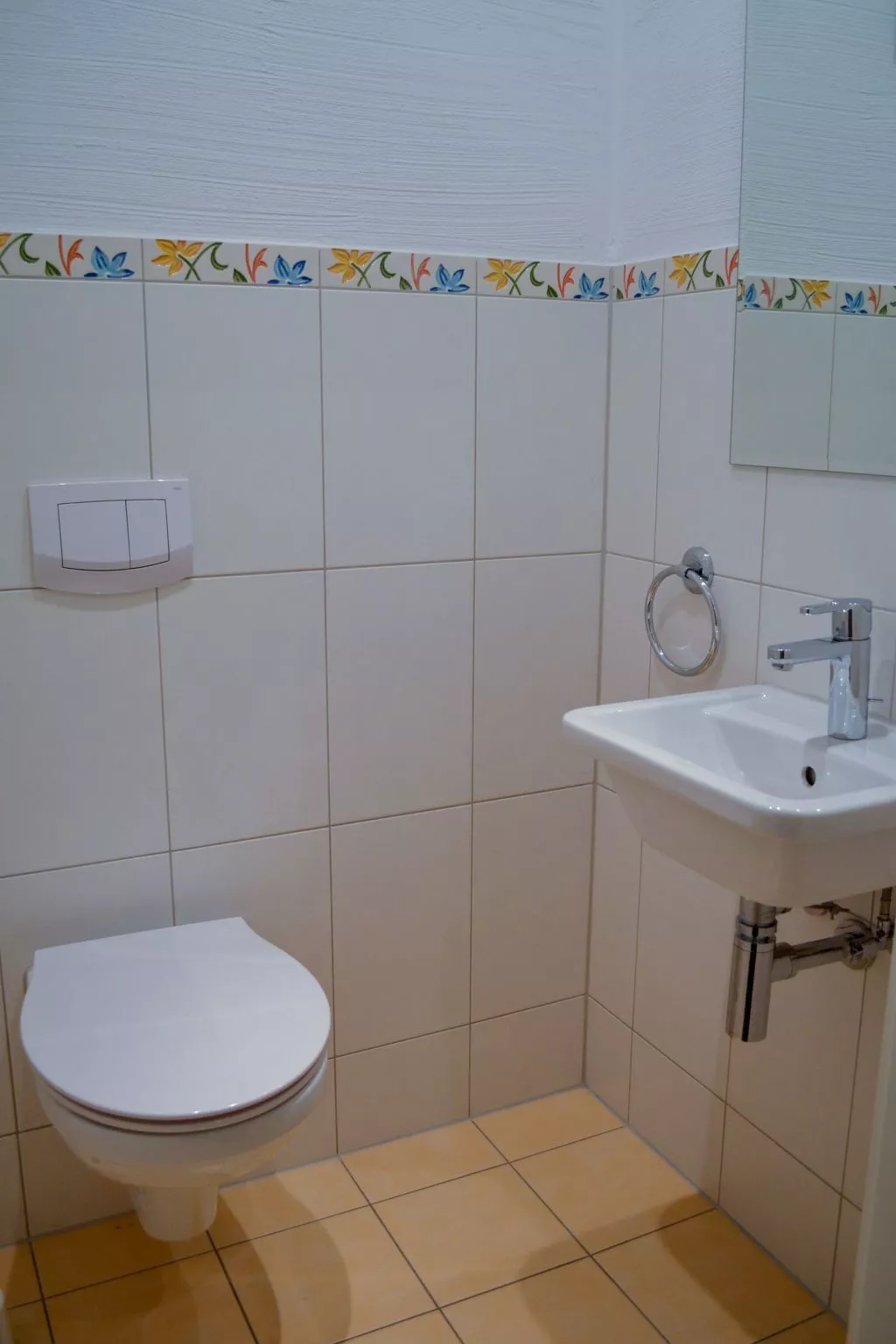 TRADITIONELLES REETDACHHAUS MIT SAUNA, KAMINOFEN UND PRIVATEM WASSERZUGANG - Image-tags.info