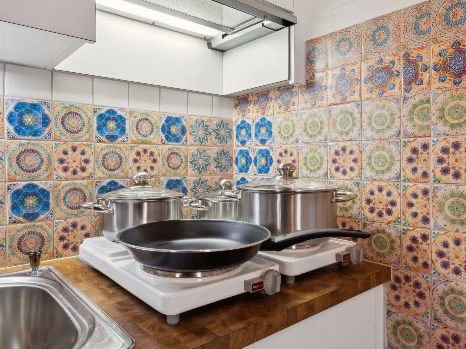 4 Seasons Apartment - Image-tags.info