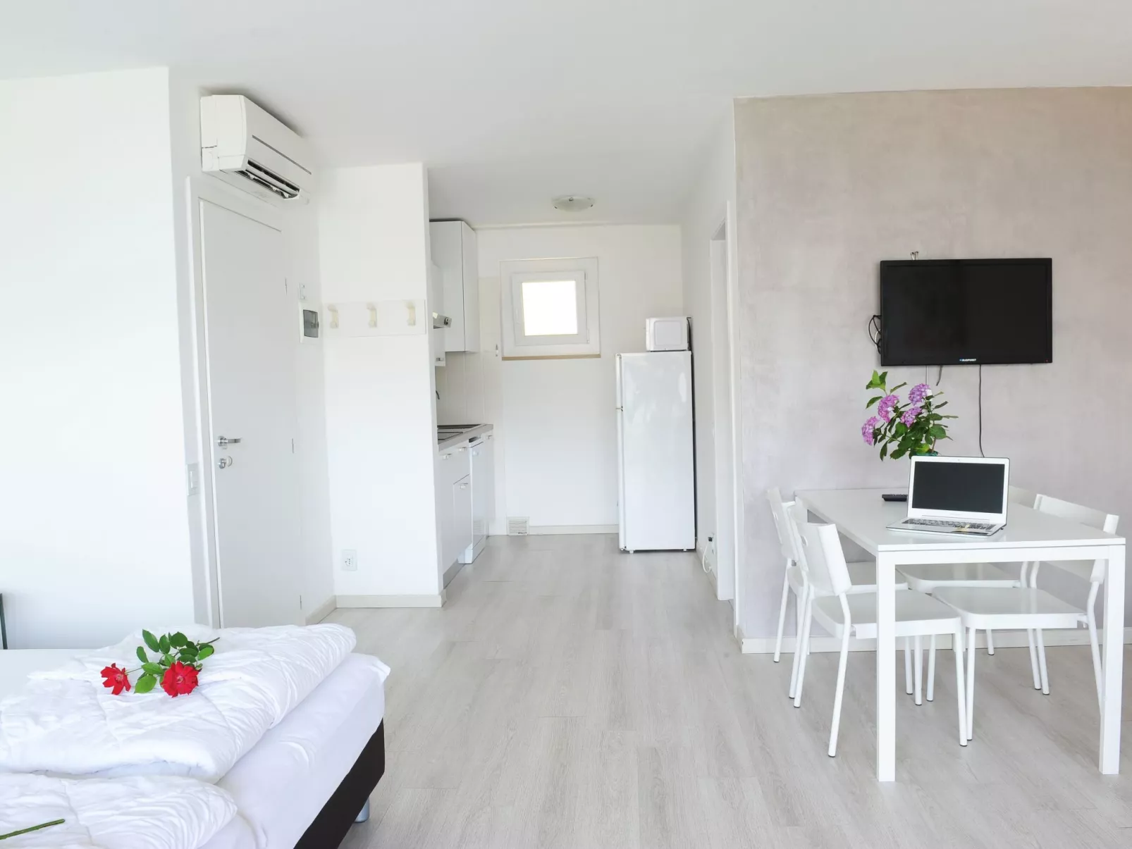 Studio mit Seeblick, BBQ und Gemeinschaftspool - Image-tags.info