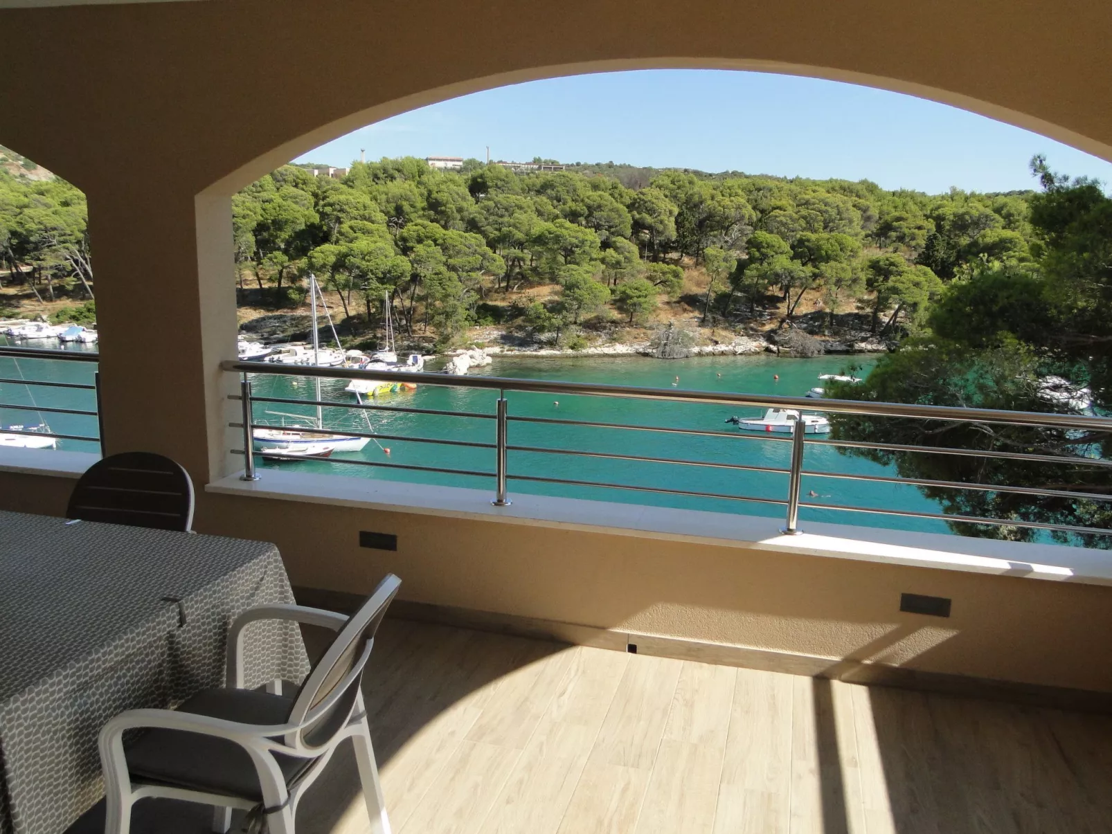 Aurea 3 Modernes Apartment direkt am Meer - Image-tags.info